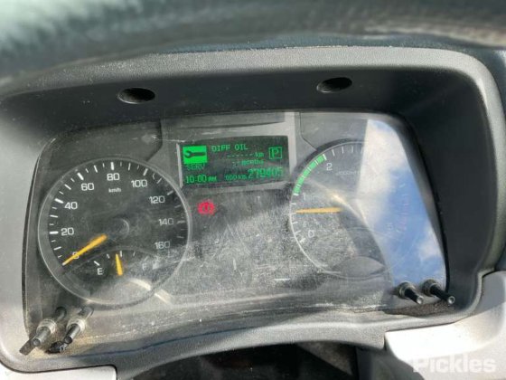 2015年式 三菱 キャンター 615