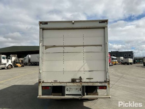 2015年式 三菱 キャンター 615