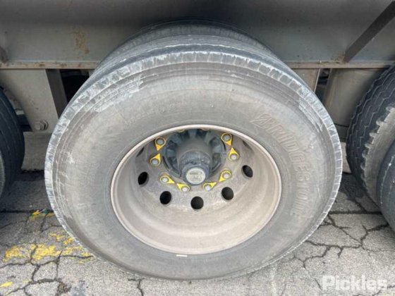 2022 マキシトランス ST3