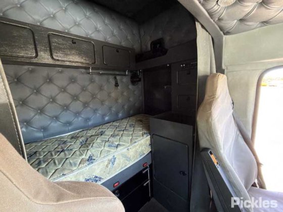 2023 マック スーパーライナー CLXT