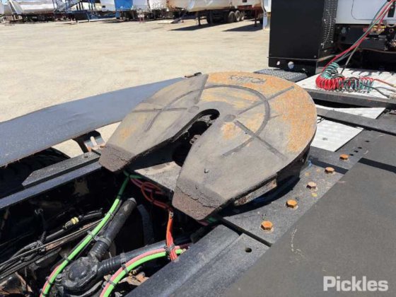 2023 マック スーパーライナー CLXT