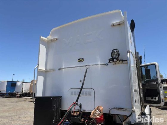 2023 マック スーパーライナー CLXT