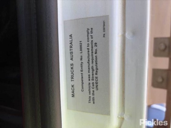 2023 マック スーパーライナー CLXT