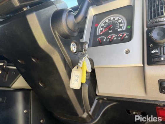 2023 マック スーパーライナー CLXT