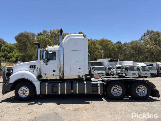 2023 マック スーパーライナー CLXT