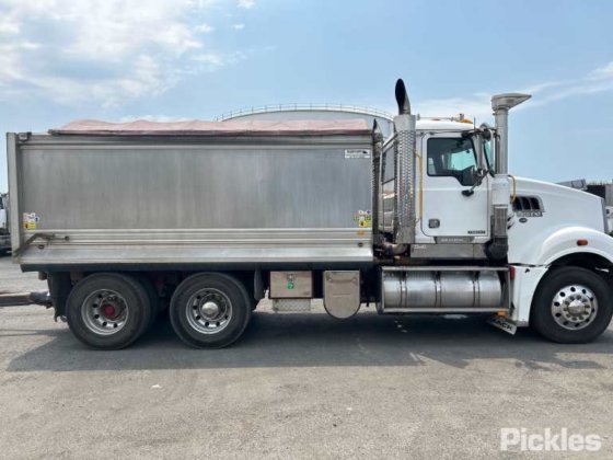 2016款麦克三叉戟