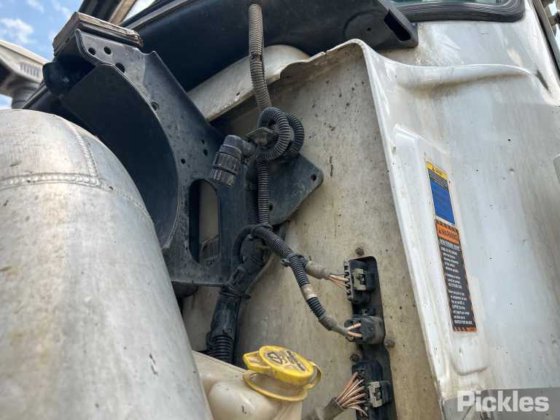 2016款麦克三叉戟