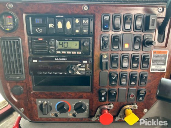 2016款麦克三叉戟