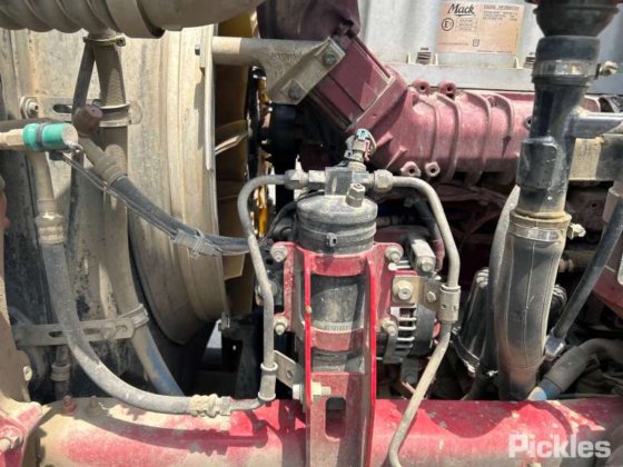 2016款麦克三叉戟