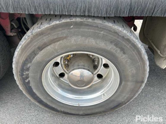 2016款麦克三叉戟