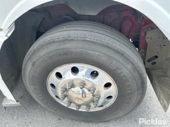 2016款麦克三叉戟