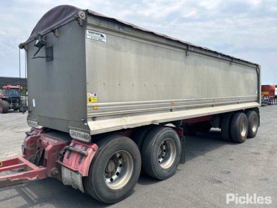 2016款麦克三叉戟