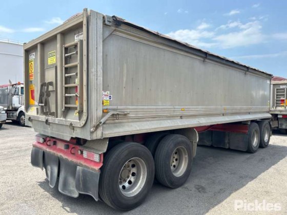 2016款麦克三叉戟