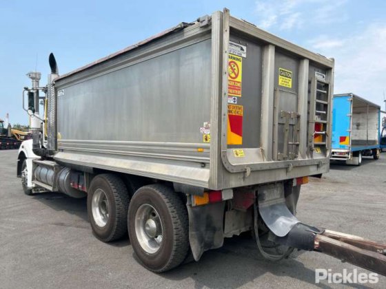 2016款麦克三叉戟