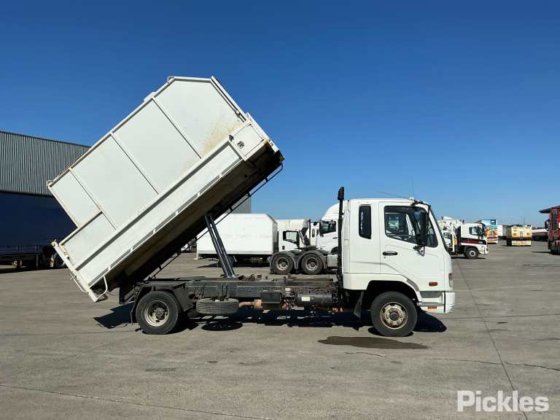 2008年 三菱ふそう ファイター