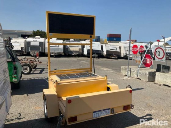 2010 ADエンジニアードトレーラー