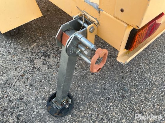 2010 ADエンジニアードトレーラー