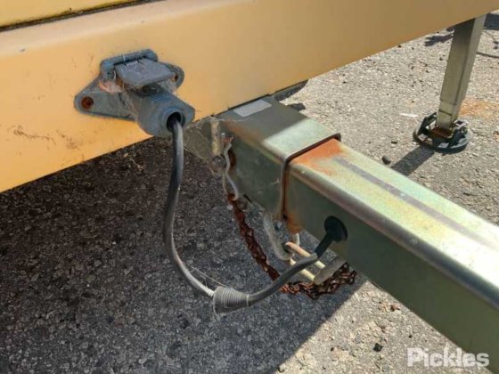 2010 ADエンジニアードトレーラー