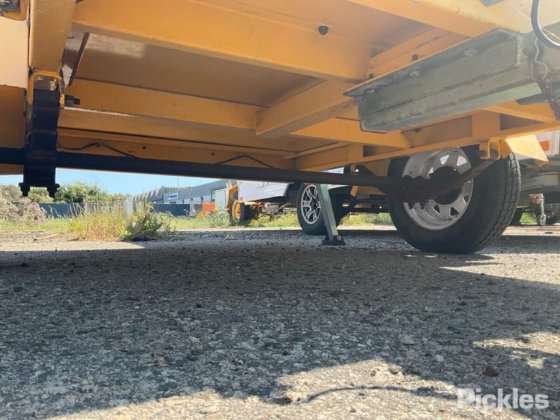 2010 ADエンジニアードトレーラー