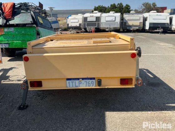 2010 ADエンジニアードトレーラー