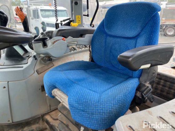 ニューホランド T7.185