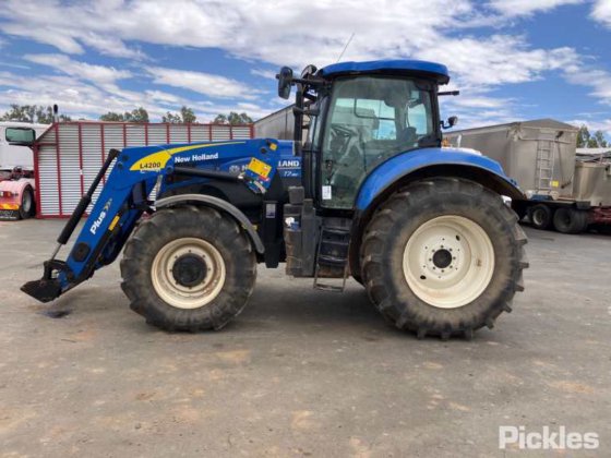 ニューホランド T7.185