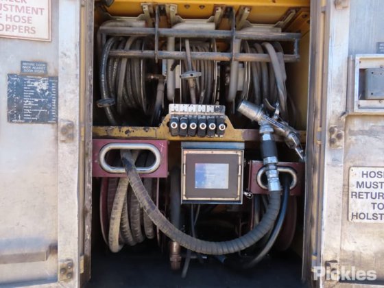 2005年式キャタピラー773E