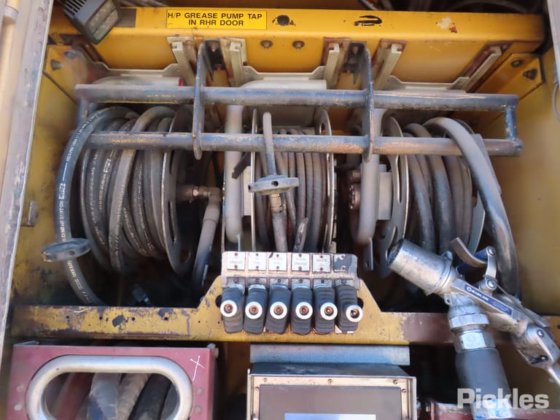 2005年式キャタピラー773E