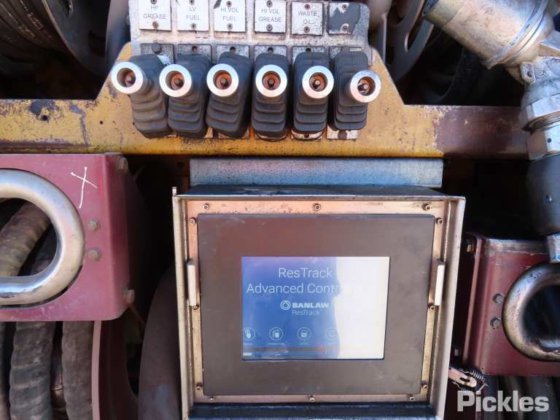 2005年式キャタピラー773E