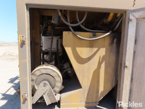 2005年式キャタピラー773E