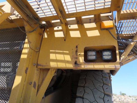 2005年式キャタピラー773E