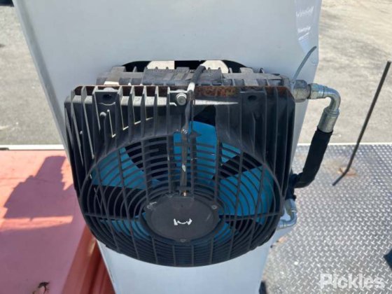 2012款日野FD500 1024