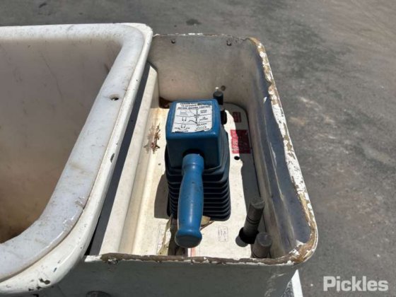 2012款日野FD500 1024