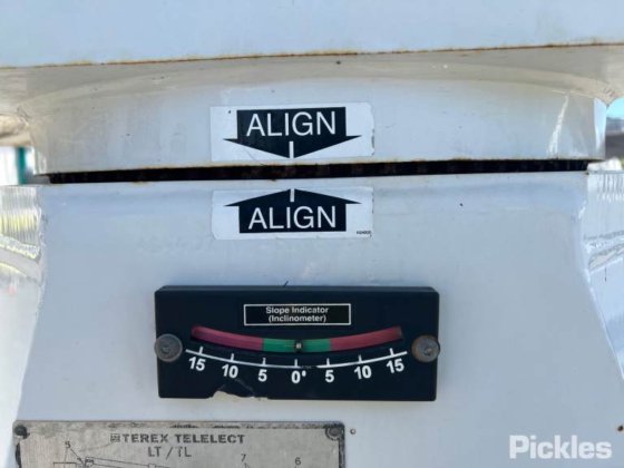 2012款日野FD500 1024