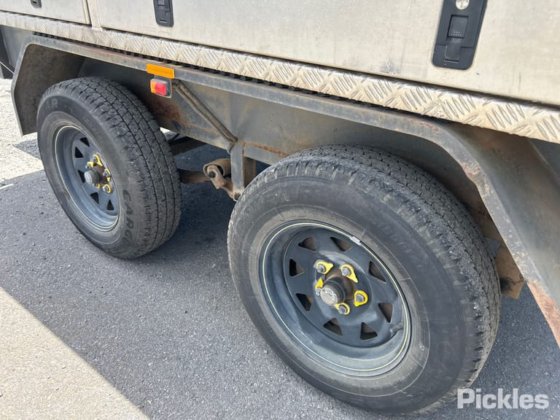 2017 年金博巴露营车