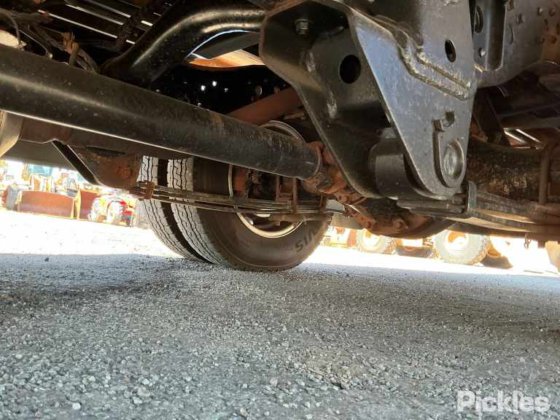 2022 三菱ふそうローザ