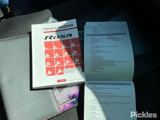 2022 三菱ふそうローザ