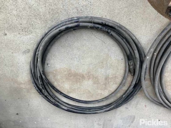 油圧ポンプとオーガーを備えたトレーラー搭載型ディーゼルエンジン