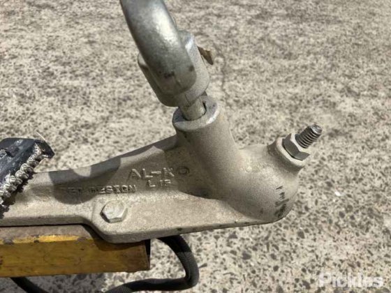 油圧ポンプとオーガーを備えたトレーラー搭載型ディーゼルエンジン