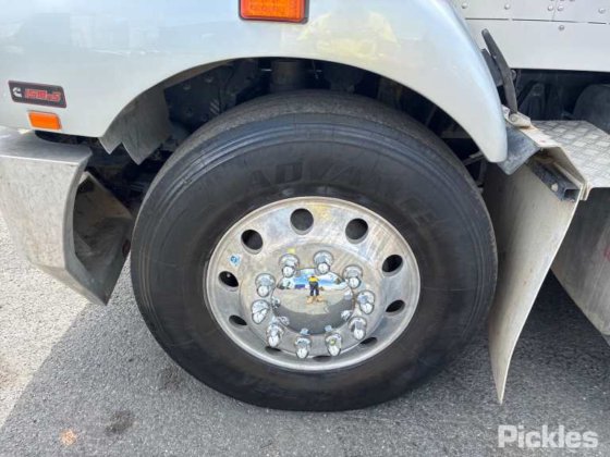 2016年式ケンワースT359