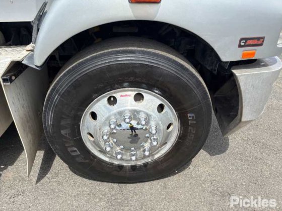 2016年式ケンワースT359