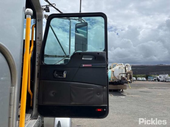 2016年式ケンワースT359