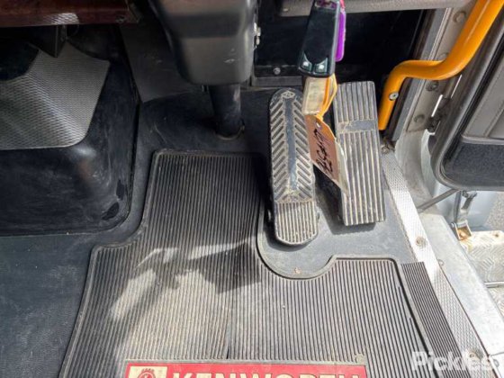 2016年式ケンワースT359