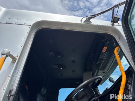 2016年式ケンワースT359