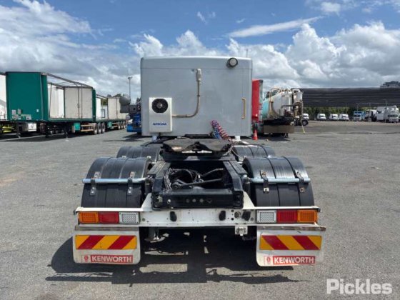 2016年式ケンワースT359