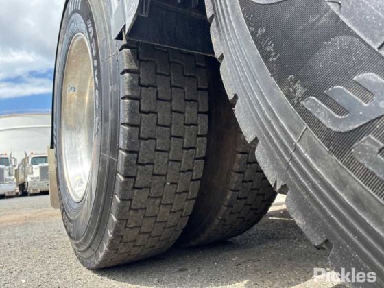 2016年式ケンワースT359