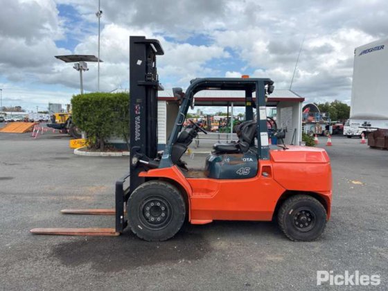 2009年丰田02-7FG45