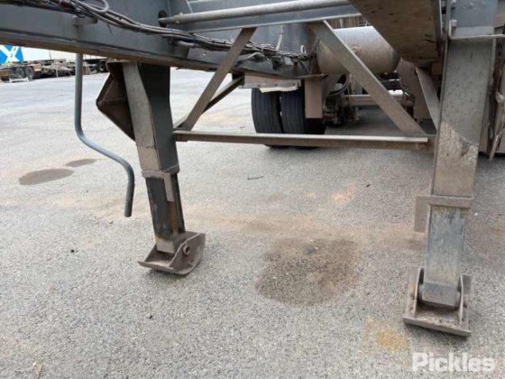 2022 マキシトランス ST3