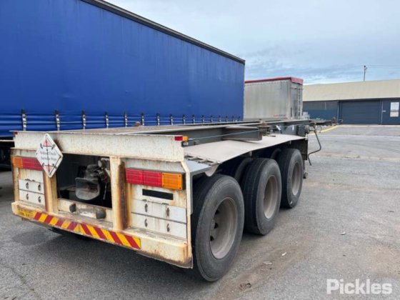 2022 マキシトランス ST3