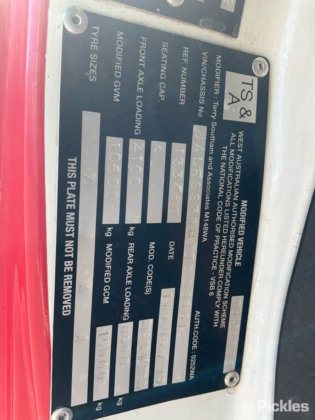 2002年式 いすゞ FSS